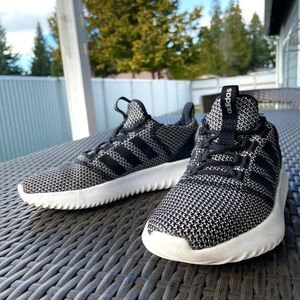 Addidas CLOUDFOAM Athletic Running Shoes